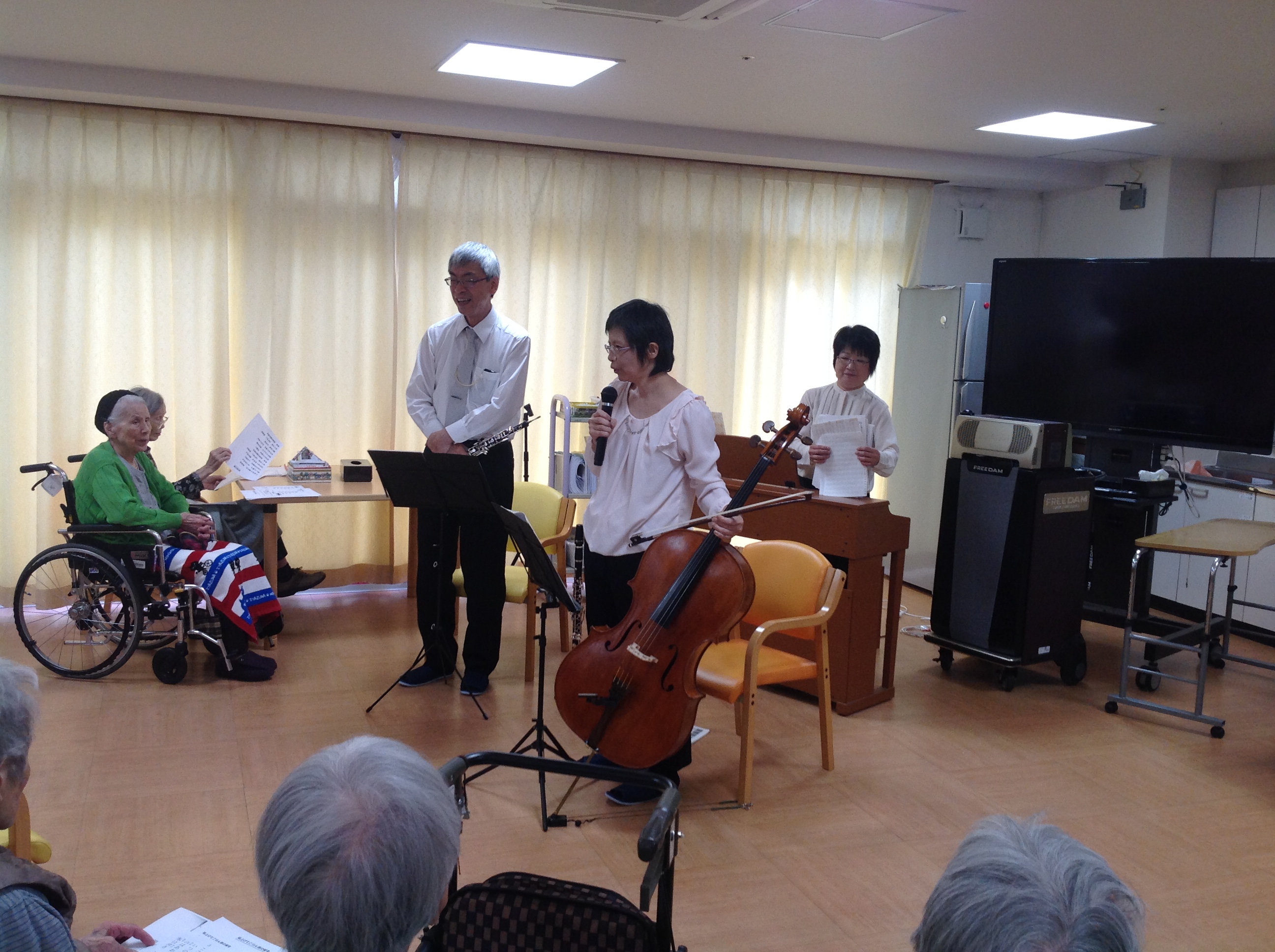 画像4:雪山の木々