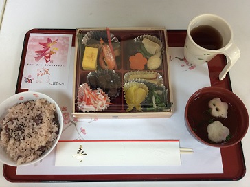 おせち.JPGのサムネイル画像