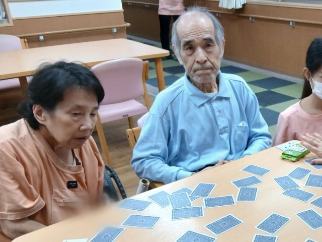22074.jpg