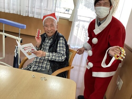 ピアノ演奏に合わせてクリスマスソング (2).JPG