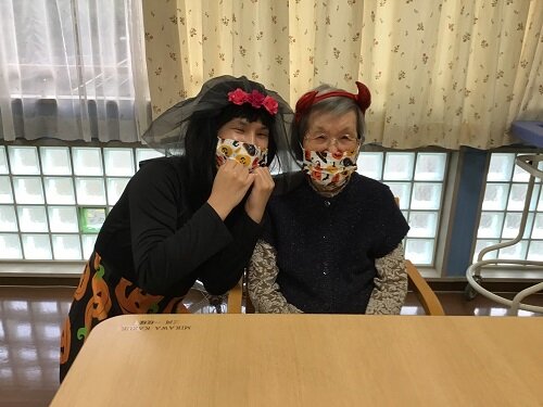 いたずらしちゃうぞ！ (2).JPG