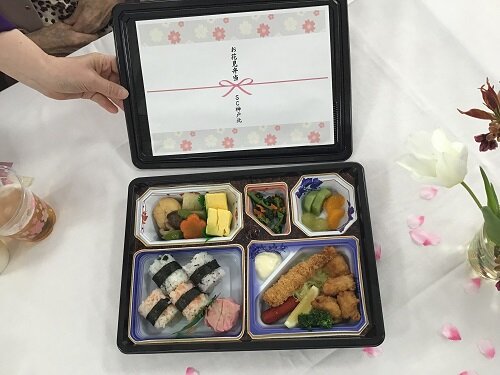 花見弁当１.JPG