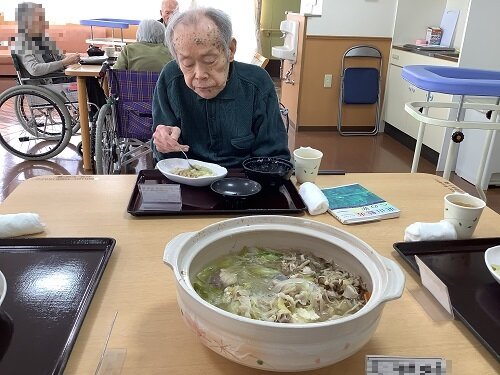 鍋が食べれる楽しみ.JPG