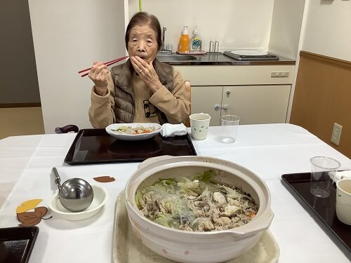 鍋が食べれる楽しみ (6).JPG