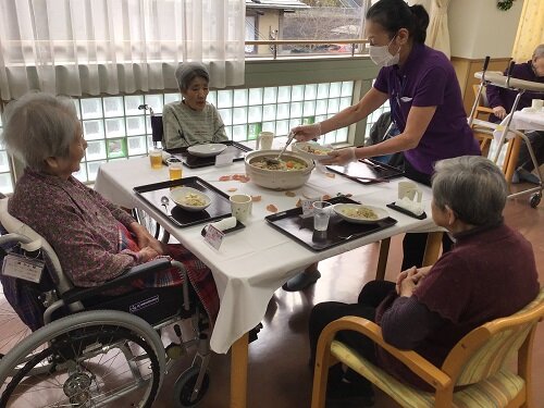 皆で食べる鍋 (4).JPG