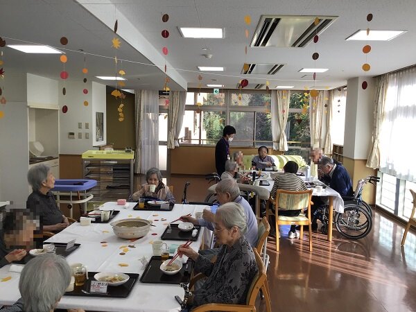 皆で囲んだ鍋 (4).JPG