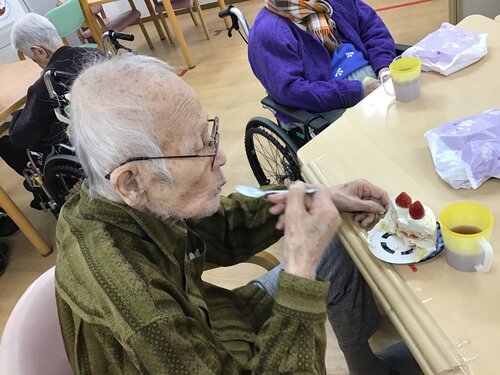 近藤ケーキ (2).JPG