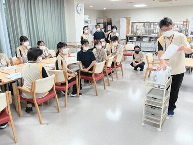 全体会議勉強会.jpg