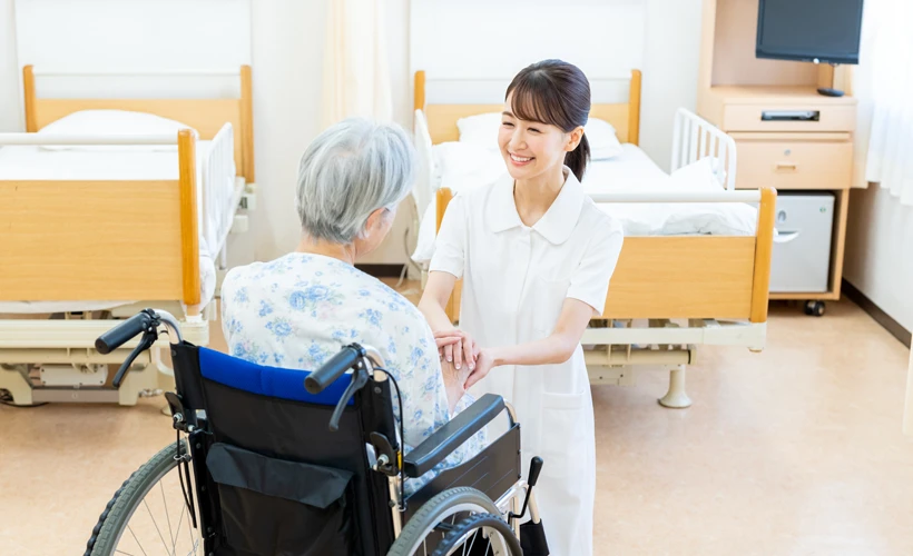 滋賀県独自の介護予防は口腔から健康を守る「健口体操」