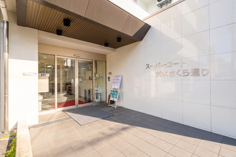 外観・駐車場2