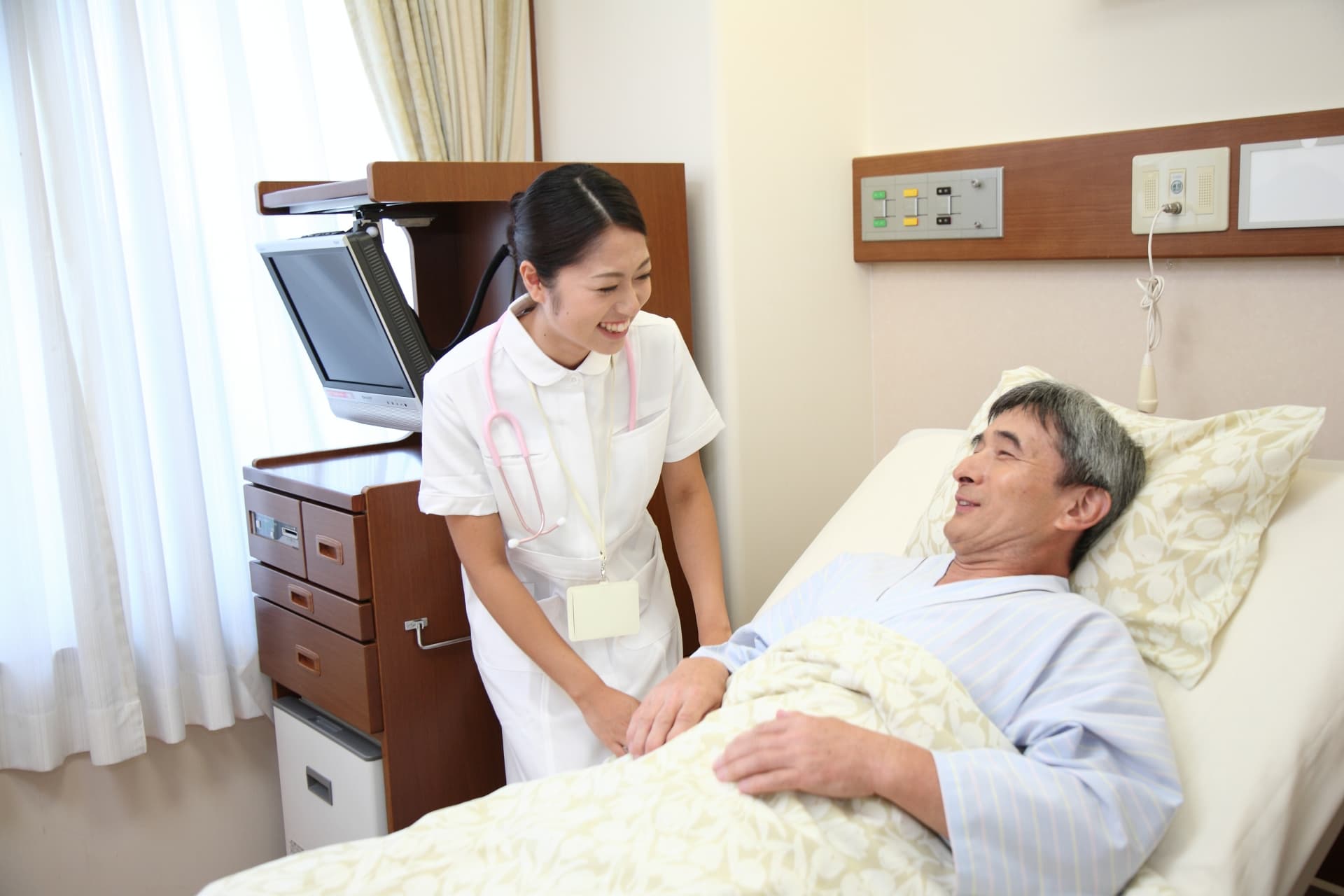 療養型病院の病室のイメージ