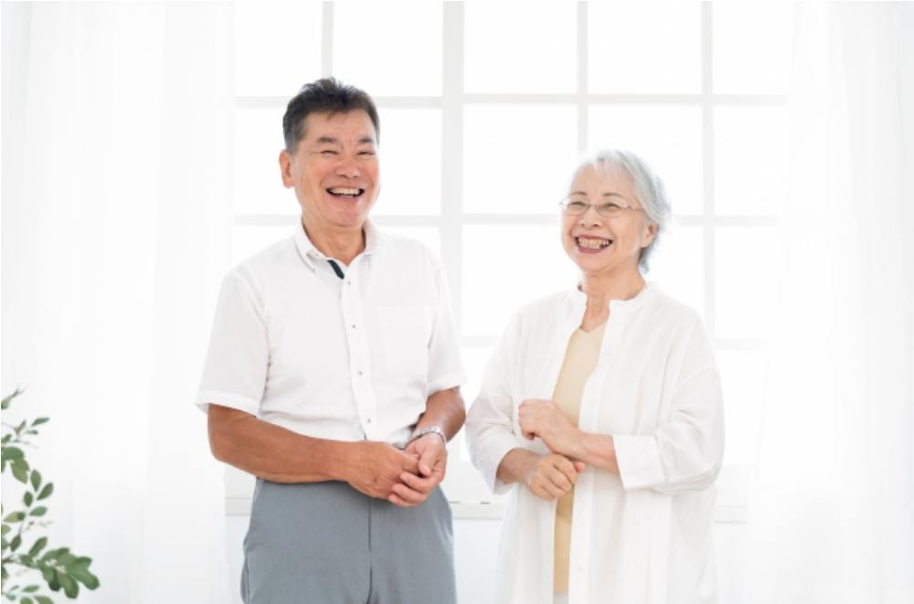 笑顔の高齢女性