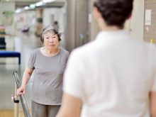 機能訓練とは？リハビリとの違いや機能訓練メニューの具体例をご紹介