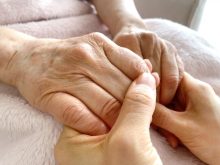 ターミナルケアとは？本人が自分らしく生きるために家族ができること