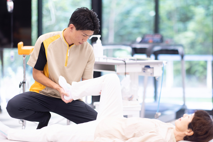 【西宮市】パーキンソン病の老人ホーム選び|リハビリ・医療連携で選ぶおすすめ施設と費用相場